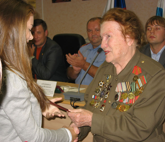 Паспорт получили юные граждане Саратова 